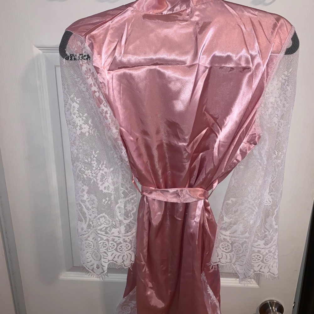 Pink Satin Robe with White Lace - Picture 2 of 3